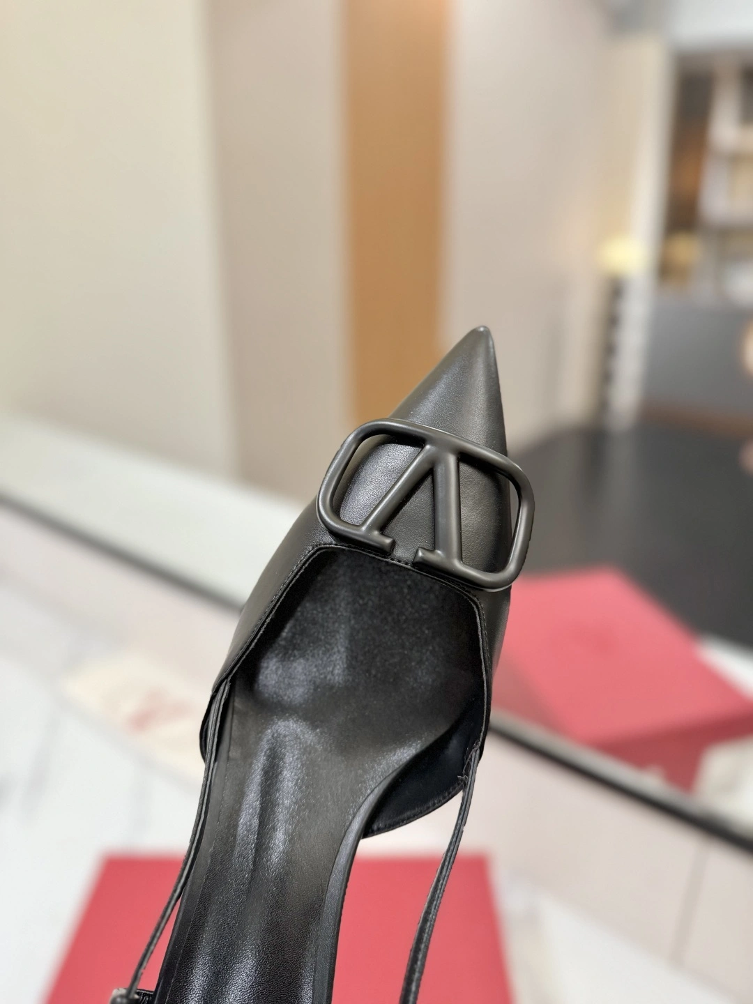 COCO-- V1859ti9o WW2S0Q70MZF0NO Heel height：4.5CM goatskin cowhide item:E-X138C3040